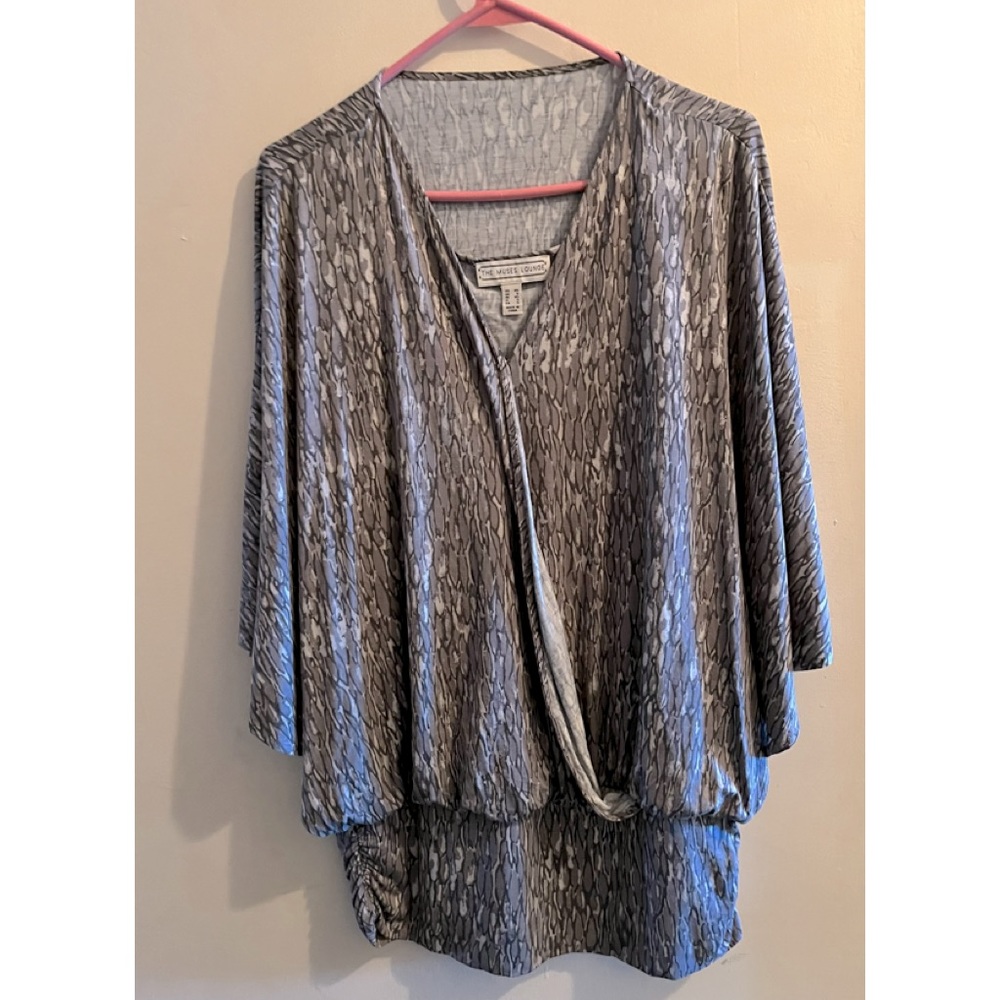 Blouse/grey/white Muses lounge